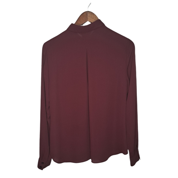 WHBM Women Top #570248767 Button Down Size 8 Poplin Long Sleeve Maroon Pockets - Picture 2 of 14
